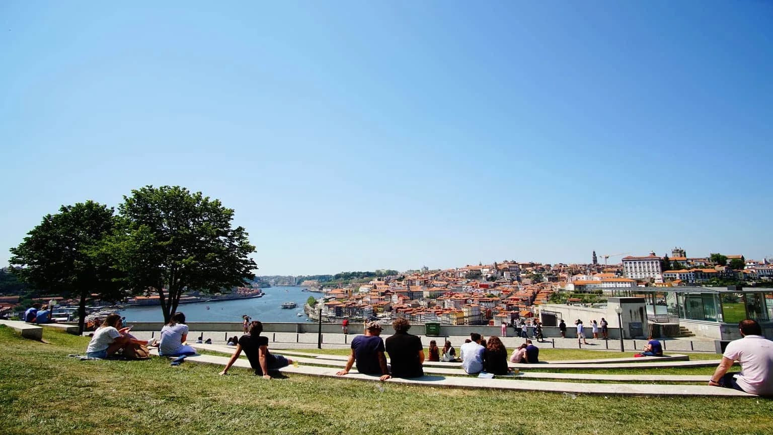 Portugal Passive Income D7 Visa guide: costs and obtaining process