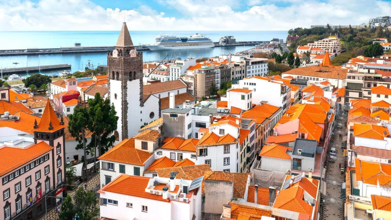 portugal-d7-vs-golden-visa-688529791